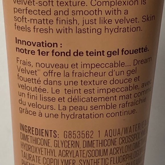 1 Maybelline Dream Velvet Soft Matte Hydrating Foundation Pure Beige #70 - Picture 12 of 15